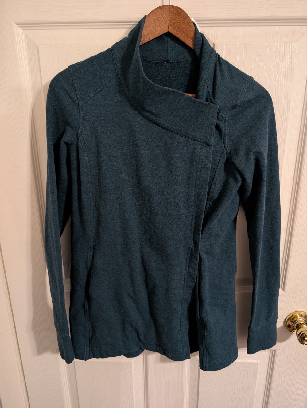 Lululemon Womens Jacket Blue Wrap Button Yoga Run Size 4